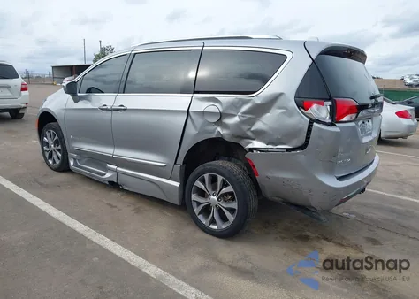 2018 Chrysler Pacifica Limited z USA, uszkodzony, nr VIN 2C4RC1GG8JR182884